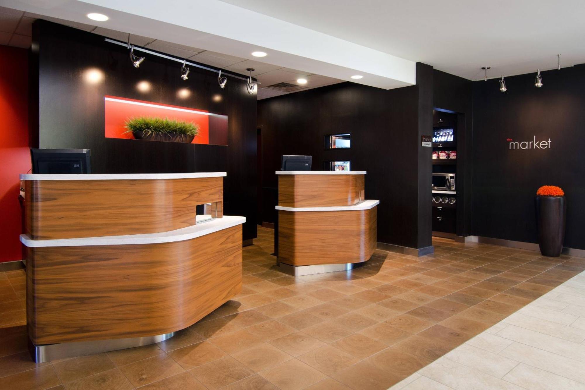 Hotel Courtyard By Marriott Drive Huntsville